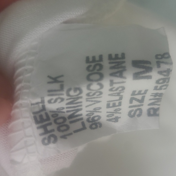 Via Signoria Silk Soft White Elegant Sleeveless Top - Picture 8 of 8